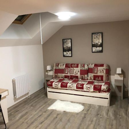Les Déserts Au Bout Du Bois Piscine Sauna Hammam Accessible En Saison Et Le Logement Accessible Toute L Annee מראה חיצוני תמונה
